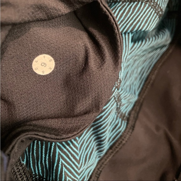lululemon athletica Teal and Black Leggings - Picture 2 of 3